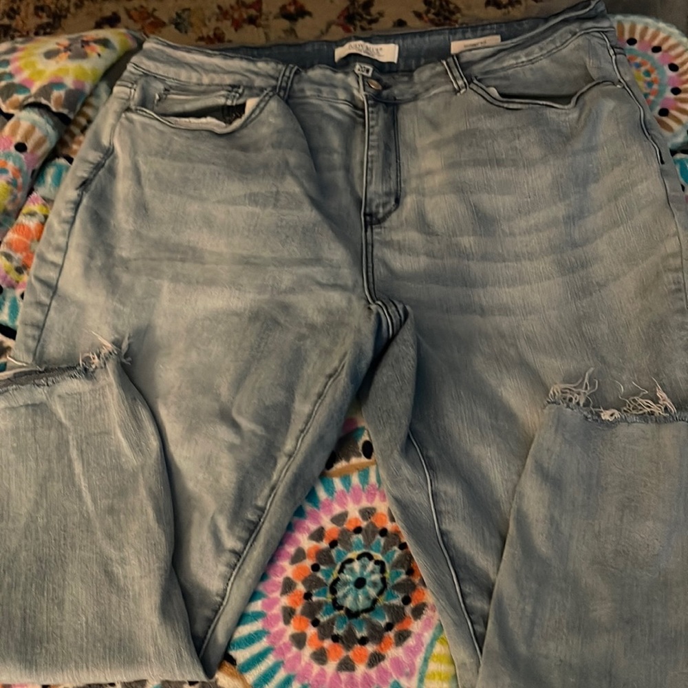 Judy blue skinny fit capris